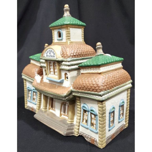 DICKENS ST STATION Train Depot Ticket Booth Clock Tower Christmas Village bldg - Picture 3 of 5